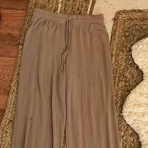 Aritizia Wilfred Free Free Lounge Pants